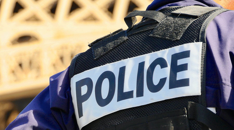 09-05-2025 01:50 - La police fait une descente dans une fumerie de drogue dans la wilaya Sud de Nouakchott et arrête une femme